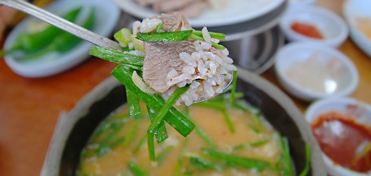 쌍둥이돼지국밥