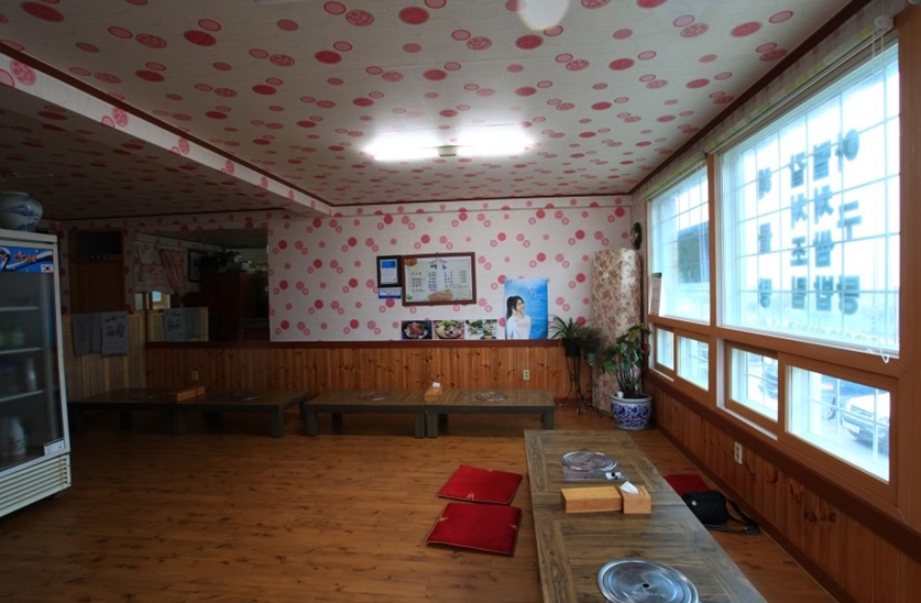 place_img