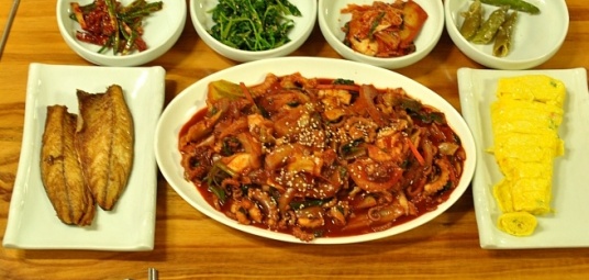 앞들식당