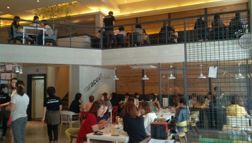 라라코스트 매장 이미지