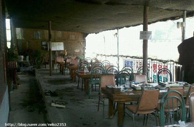 place_img