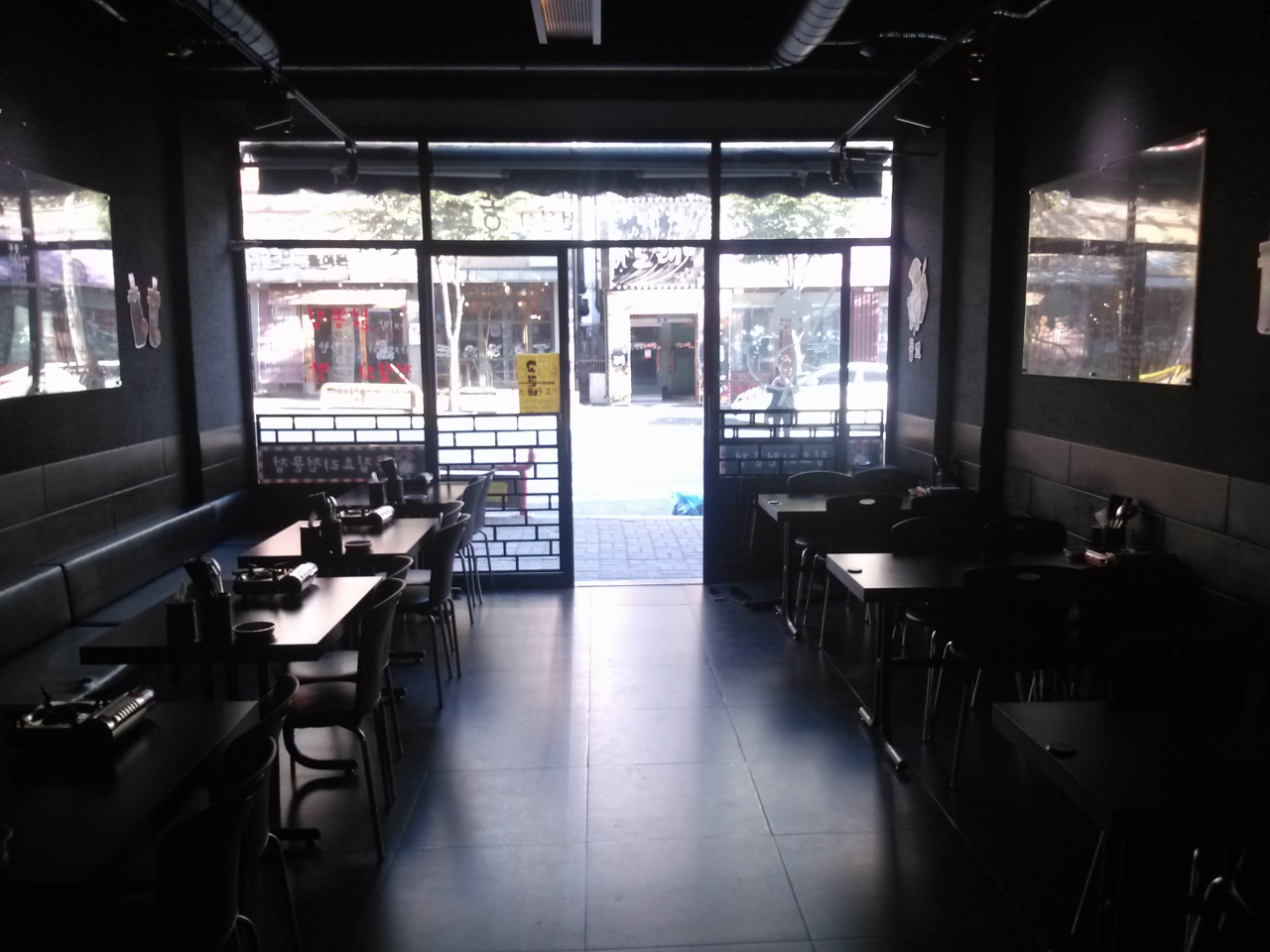 place_img