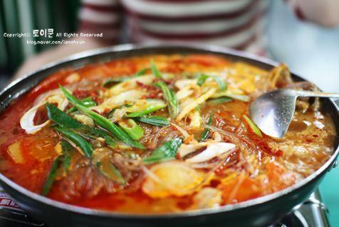 한방정통삼계탕 , 서울특별시 강남구 테헤란로68길 25 반석빌딩 1층