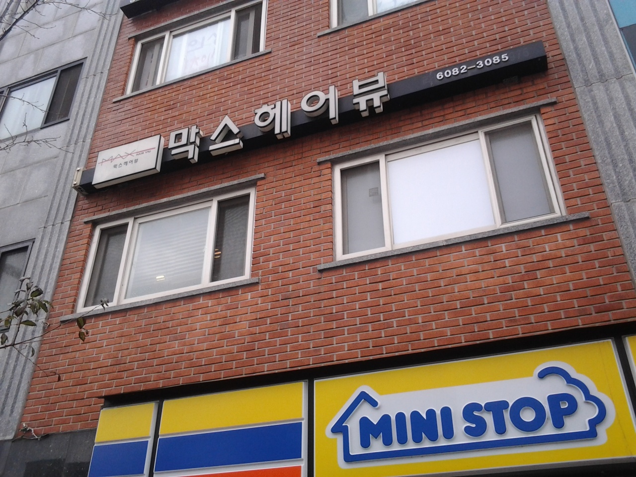 place_img