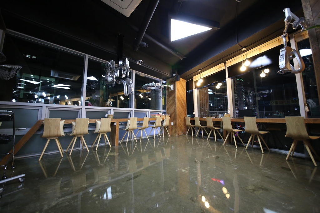 place_img