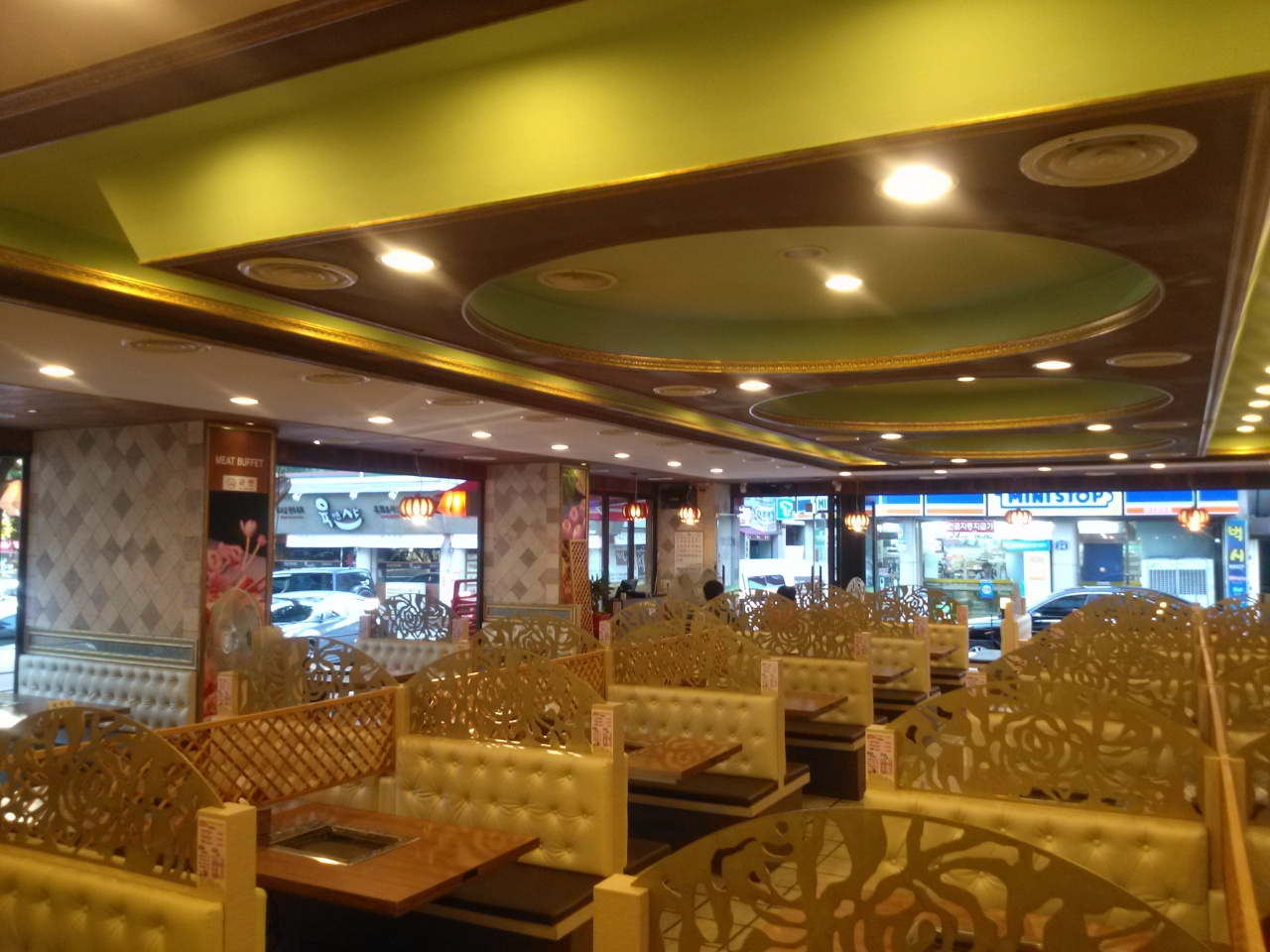 place_img
