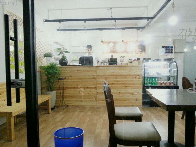 place_img