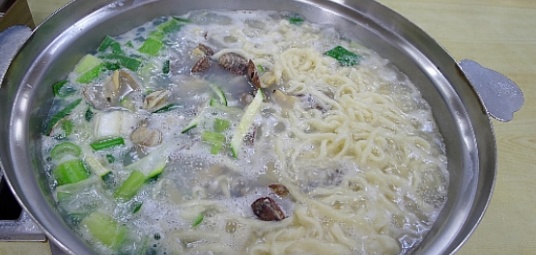 갯벌바지락손칼국수