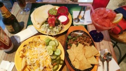 도스타코스 성균관대점 매장 이미지