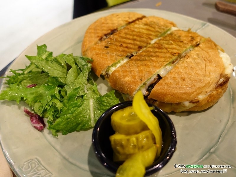 출처 : 웹 크롤링 결과