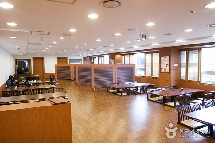 place_img