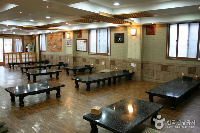 place_img