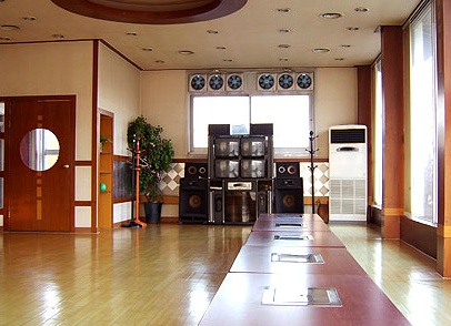 place_img