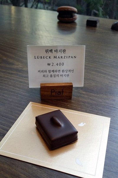 place_img