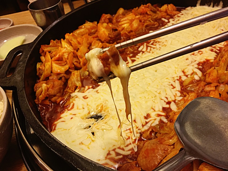 고수닭갈비 이미지