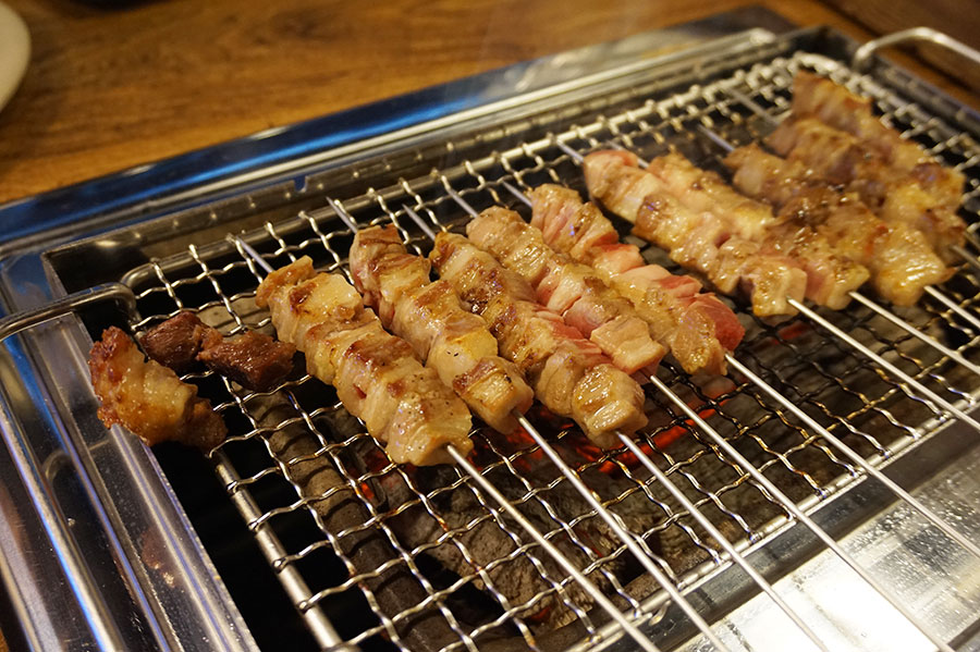 호우양꼬치 - 부산, 동래구 온천장 명륜 | 맛집검색 식신
