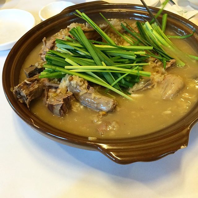 출처 : 비산누룽지백숙 인스타그램 검색 결과