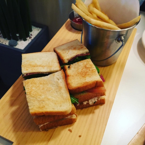 출처 : 옐로우보울 인스타그램 검색 결과