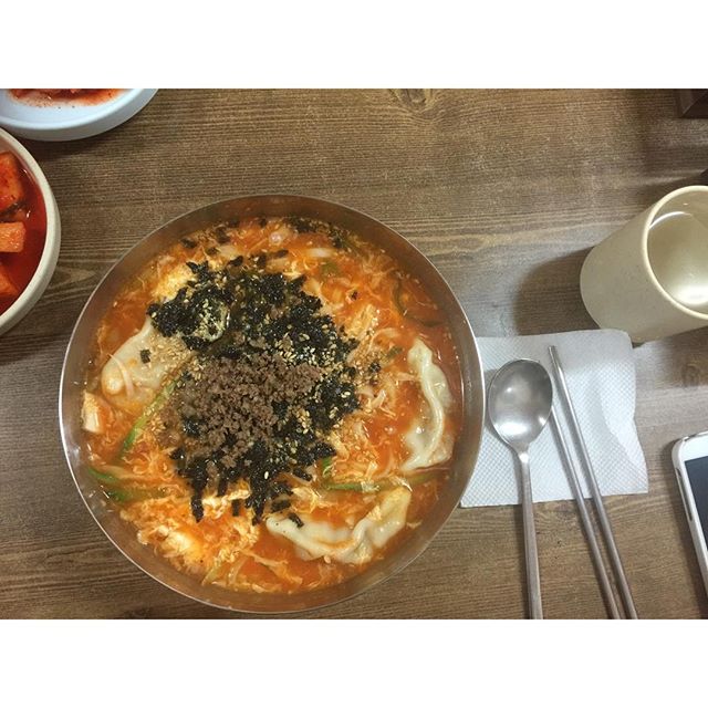 http://instagram.com/explore/tags/벌집칼국수