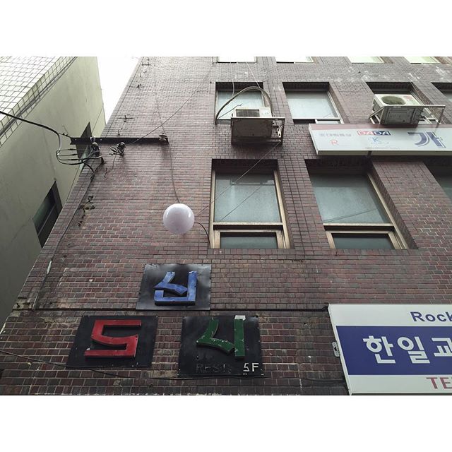 place_img