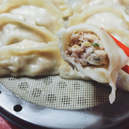 중국식 수제만두 신흥강자