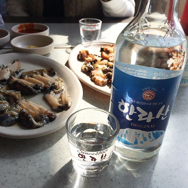http://instagram.com/explore/tags/해녀의집