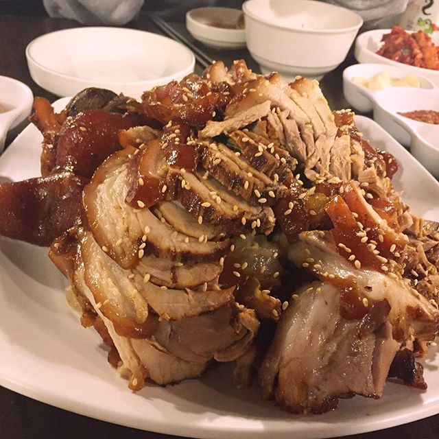 장충동웰빙족발 - 경남, 창원-시청 경남도청 사림동 | 맛집검색 식신