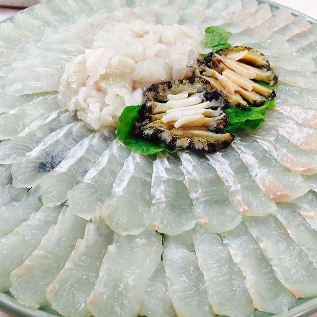 출처 : 돌바우횟집 인스타그램 검색 결과