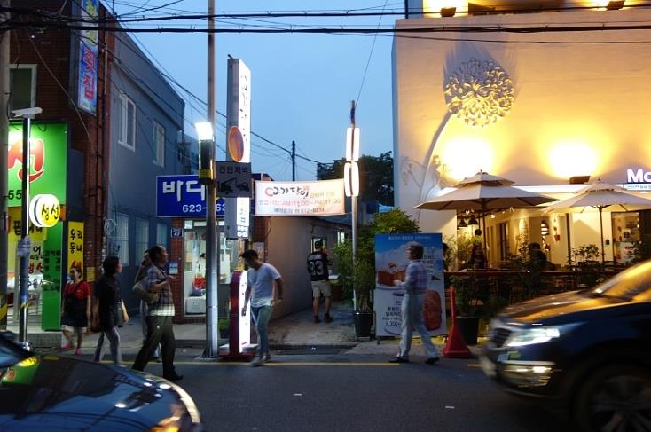 place_img