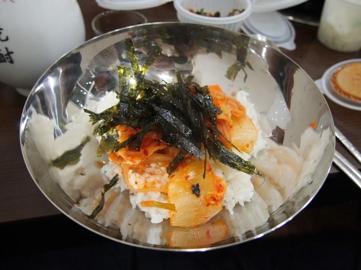 통돼지 이미지