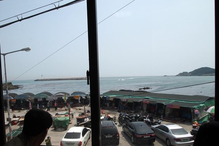 place_img