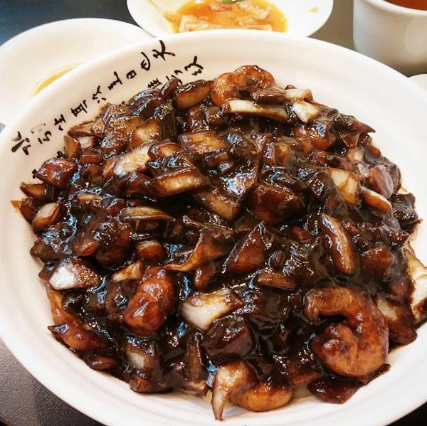 출처: lovelysuksuk님의 인스타그램.
