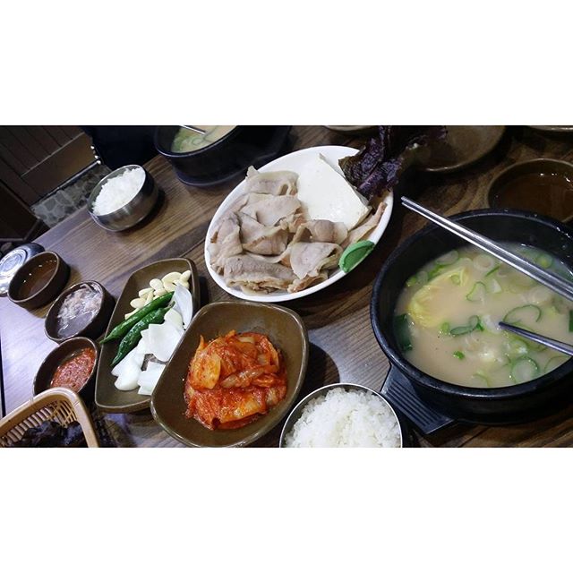 영진돼지국밥 - 부산, 부산진구 서면 | 맛집검색 식신