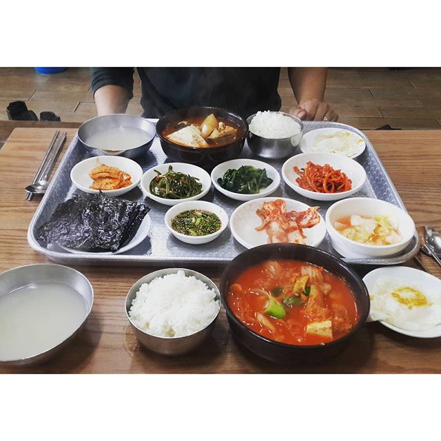 http://instagram.com/explore/tags/평화식당