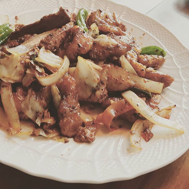 http://instagram.com/explore/tags/피에세