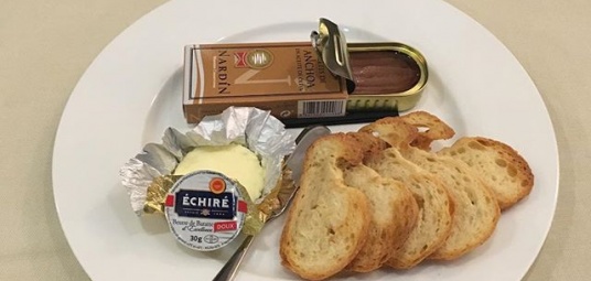 ECHIRE 에쉬레
