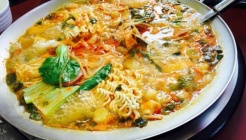 놀부부대찌개 매장 이미지