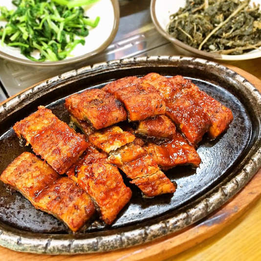출처 : 신덕식당 인스타그램 검색 결과