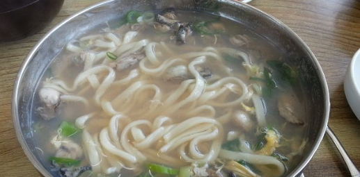 일월굴칼국수