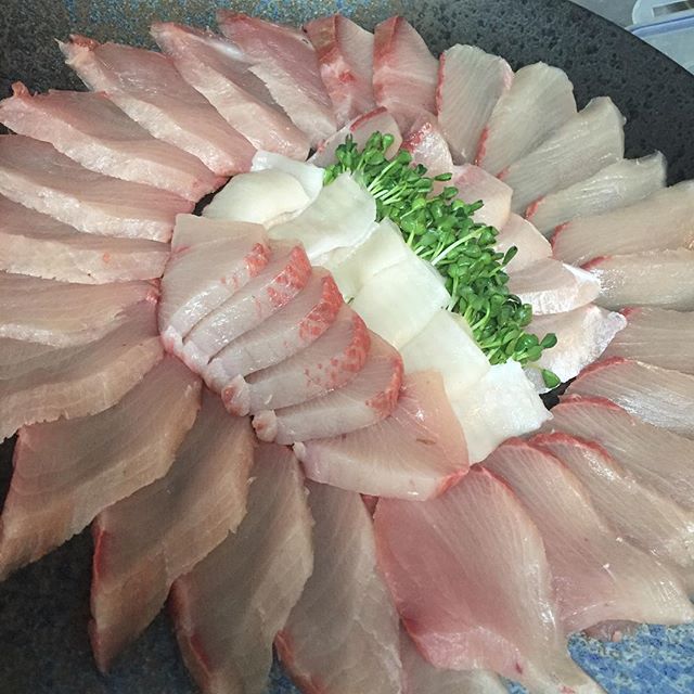 	출처 : 강남복집 인스타그램 검색 결과