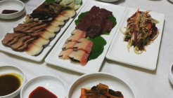 고래고기 매장 이미지