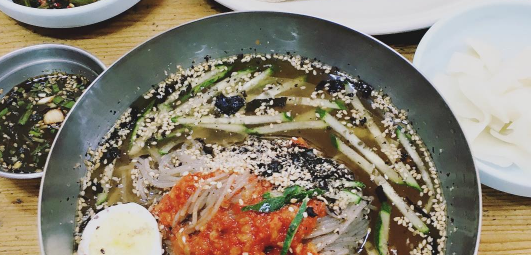 봉평현대막국수