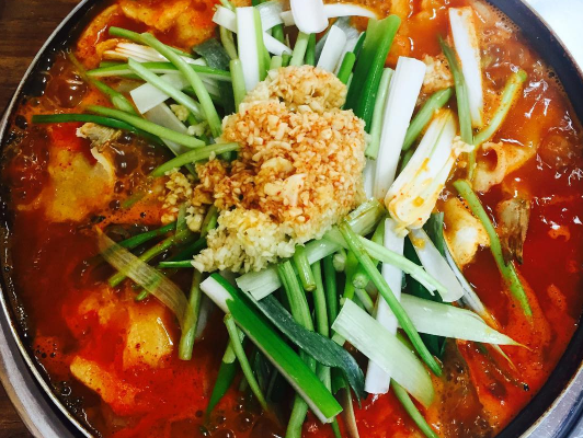겨울 여행지로 제격인 인제 맛집 25곳