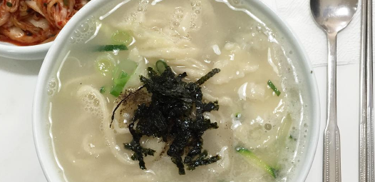 엄지손칼국수
