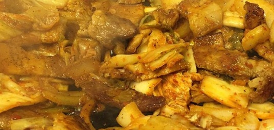 김재완원조돼지김치구이