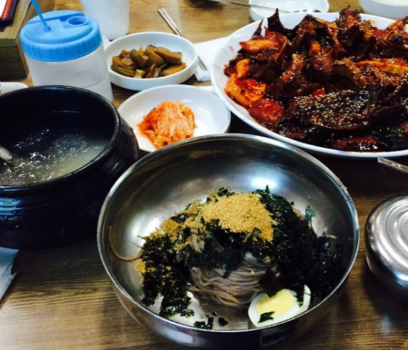 출처 : 강릉동치미막국수과천점 인스타그램 검색 결과