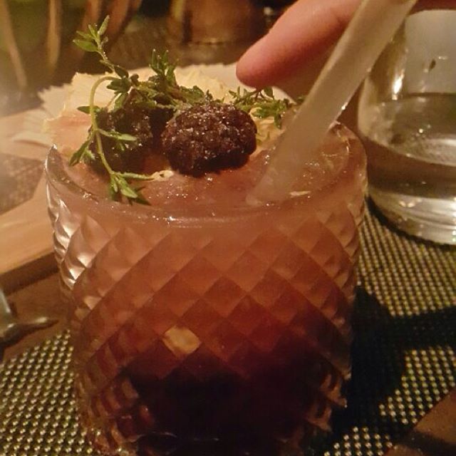 http://instagram.com/explore/tags/압구정스틸