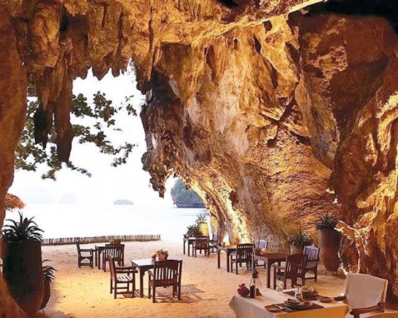 The grotto 