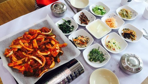 사랑방식당 매장 이미지