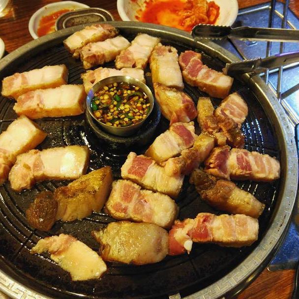 http://instagram.com/explore/tags/홍대 돈주는남자